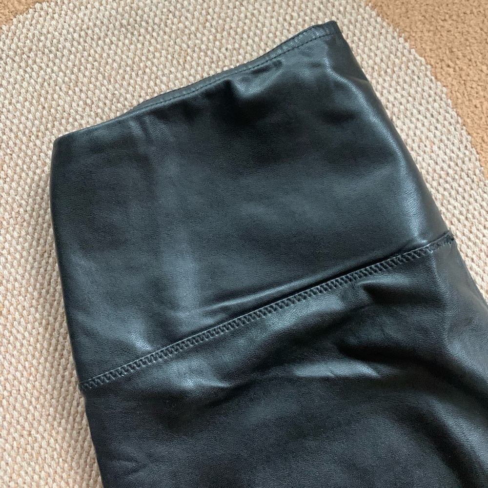 ✨Daria Vegan Leggings - Picture 4 of 8